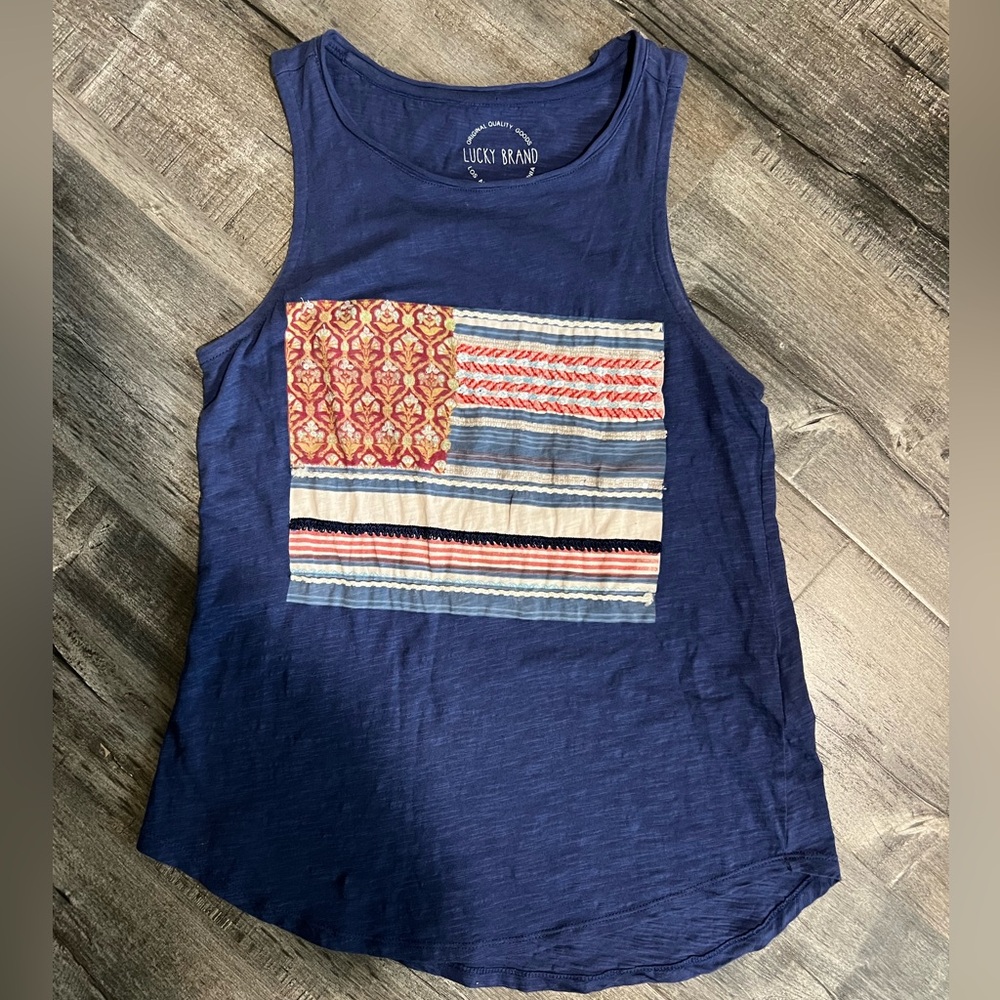 Lucky Brand flag tank size small